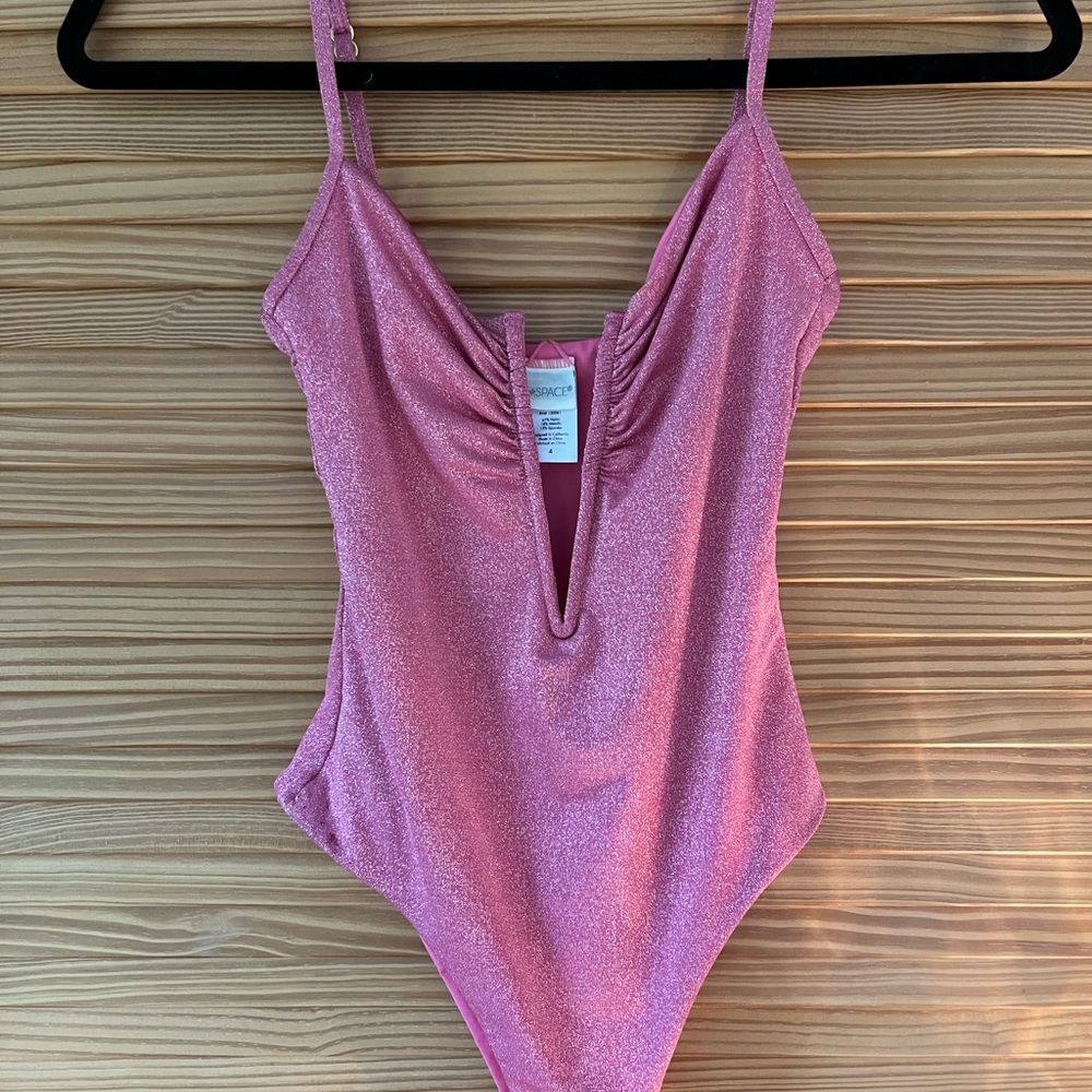 LSPACE X Revolve Roxanne One Piece Bikini in Bubblegum Size 4